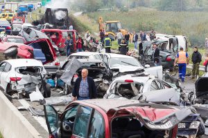 what-happens-when-more-than-one-car-crashes