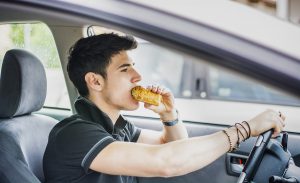 4 Common Distractions That Should Be Avoided When Behind The Wheel