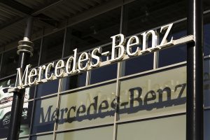 mercedez-benz-is-issuing-a-recall-that-poses-an-increased-risk-of-a-car-crash-happening