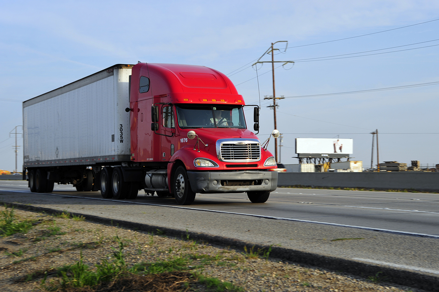 avoid-an-accident-with-a-tractor-trailer