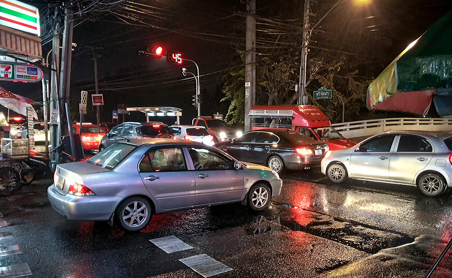 the-dangers-of-running-red-lights