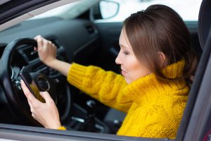 texting-and-driving-is-the-new-dui