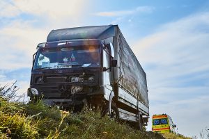 Reasons To Contact A Personal Injury Lawyer After A Trucking Accident