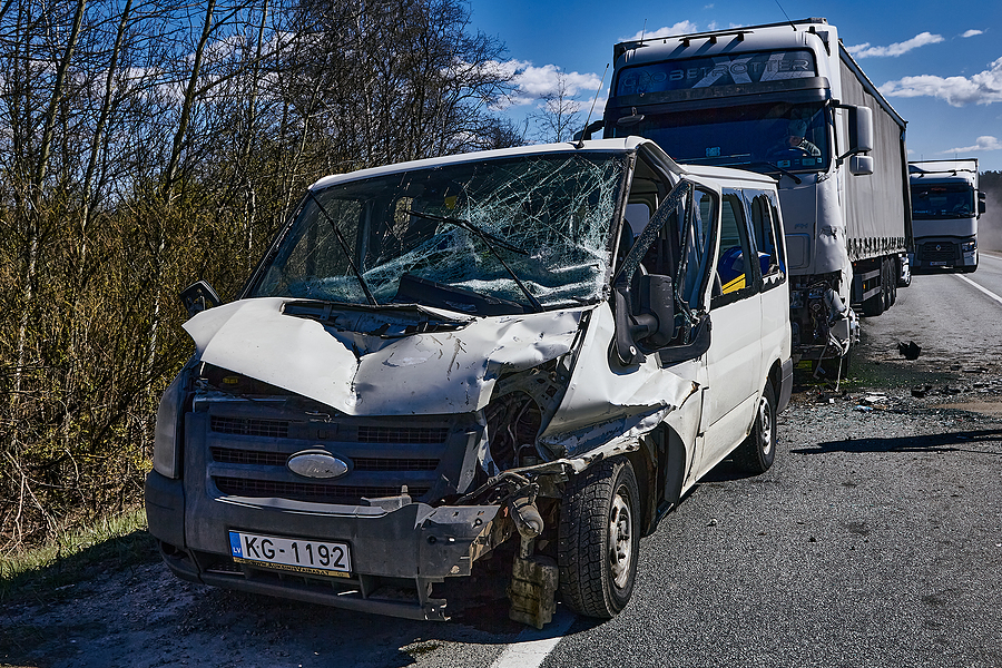 What To Do When You Have Been Hit By A Tractor Trailer in Florida