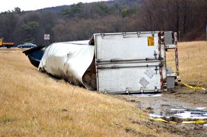 2 Things That Cause Tractor-Trailer Crashes