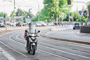 what-could-possibly-go-wrong-if-a-motorcycles-turn-signals-dont-shine-bright-enough